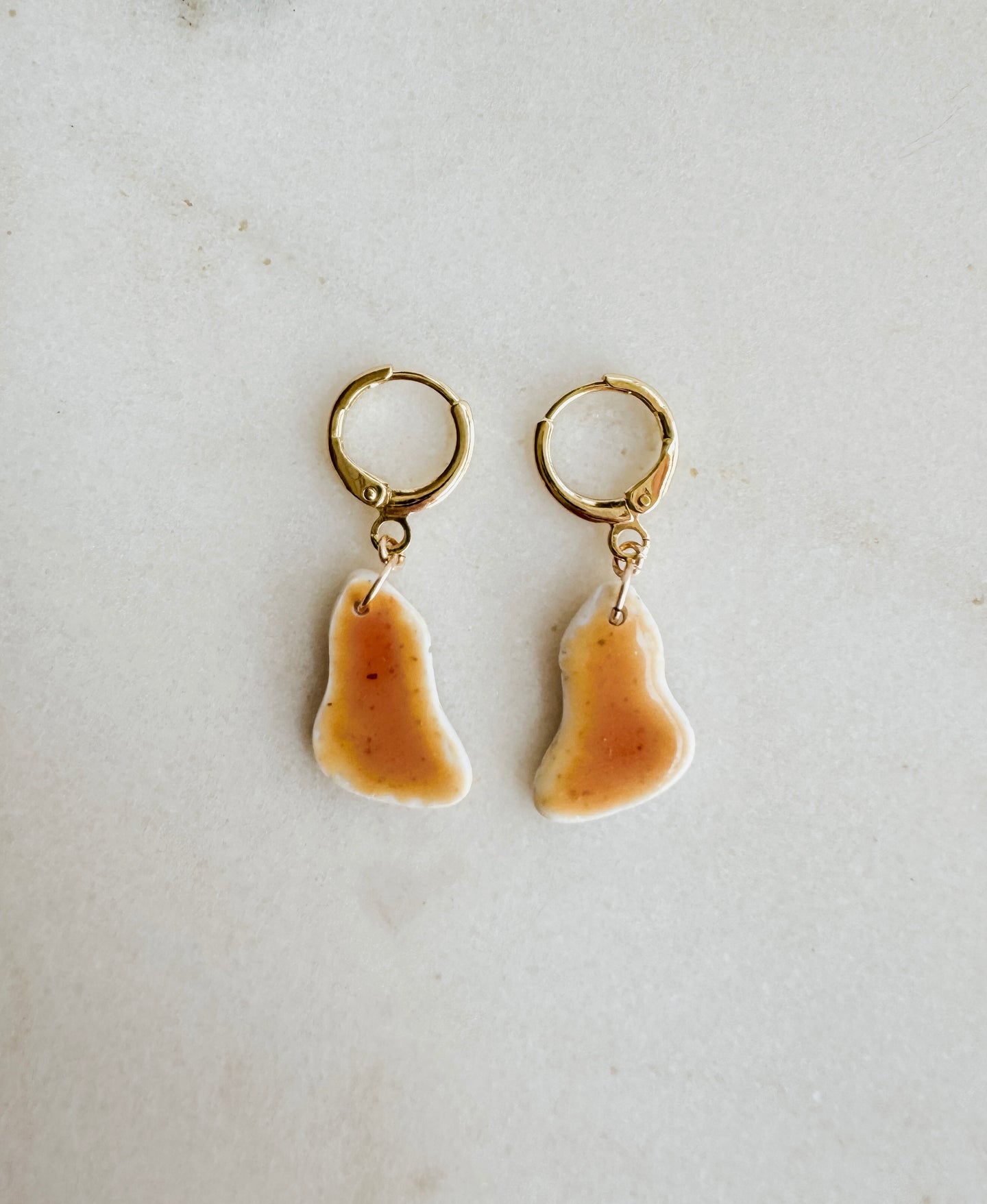 Amber - Wavy Huggies